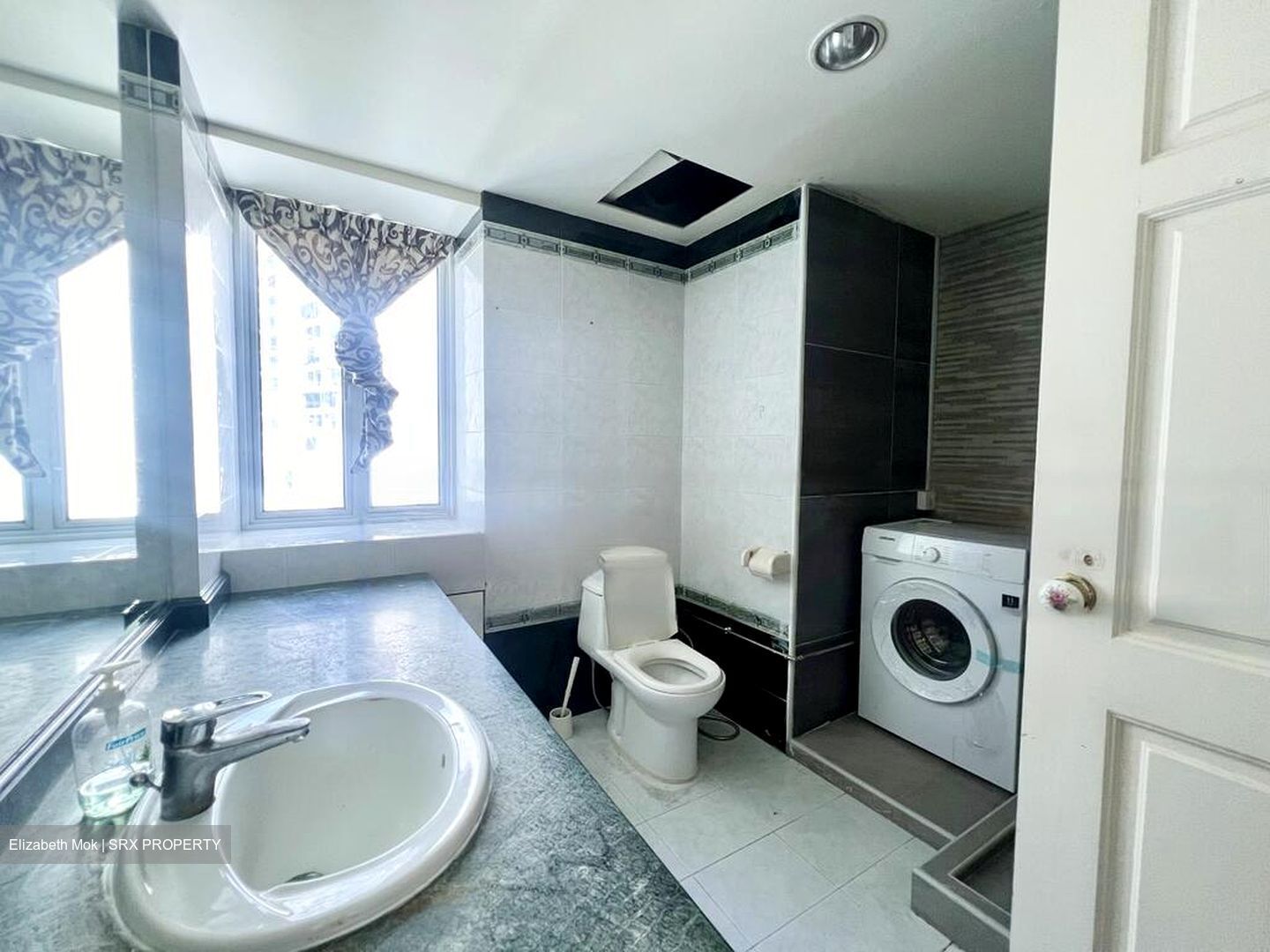 Cairnhill Plaza (D9), Apartment #605304451